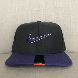 NWOT🎉 Nike Flat Bill Hat